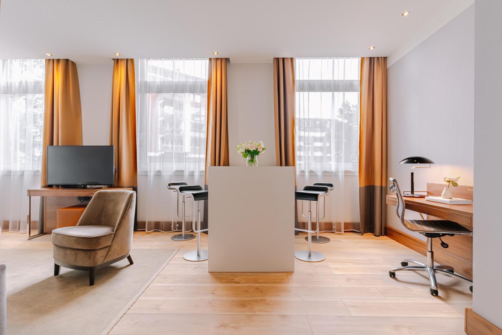 King Junior Suite