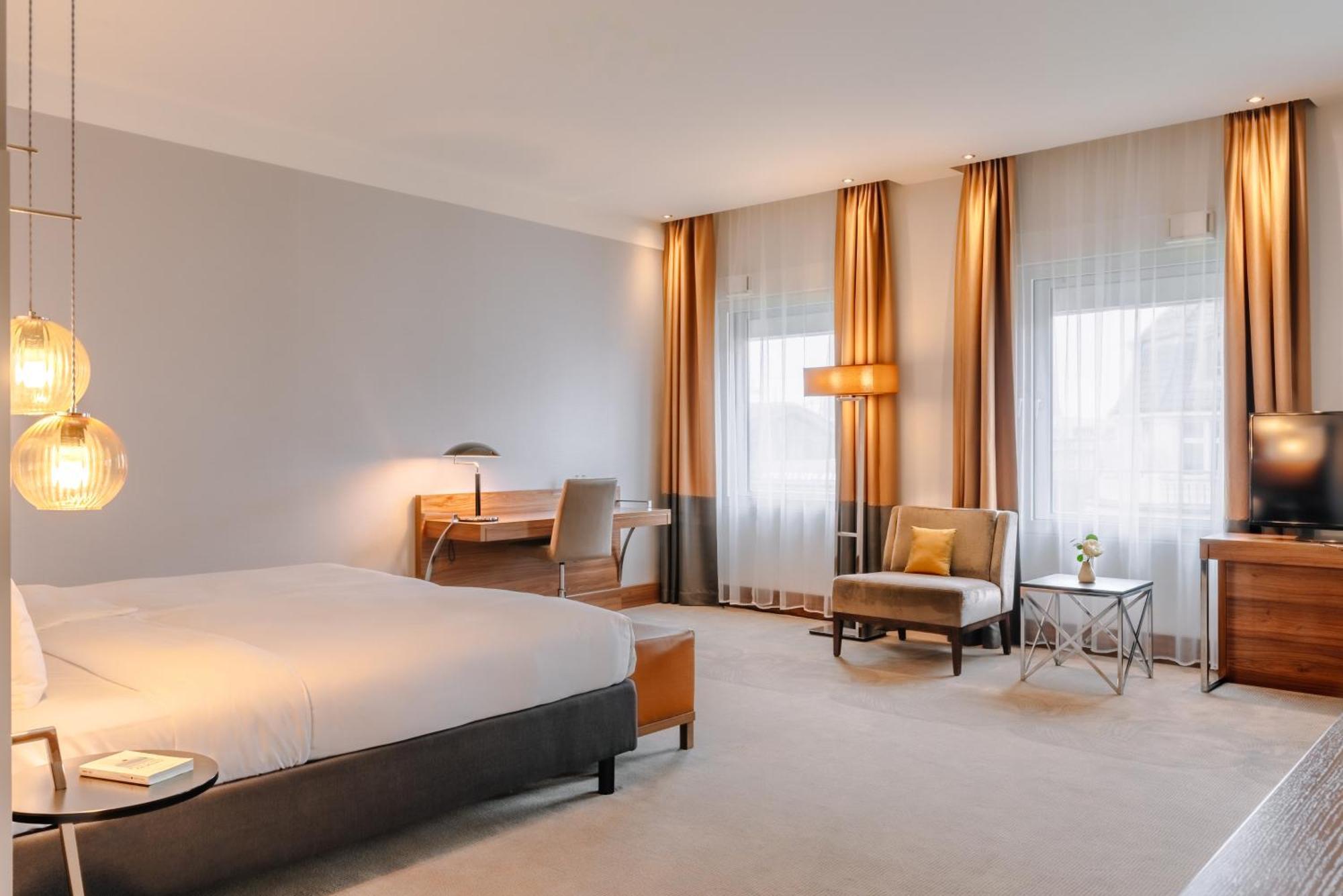 King Junior Suite