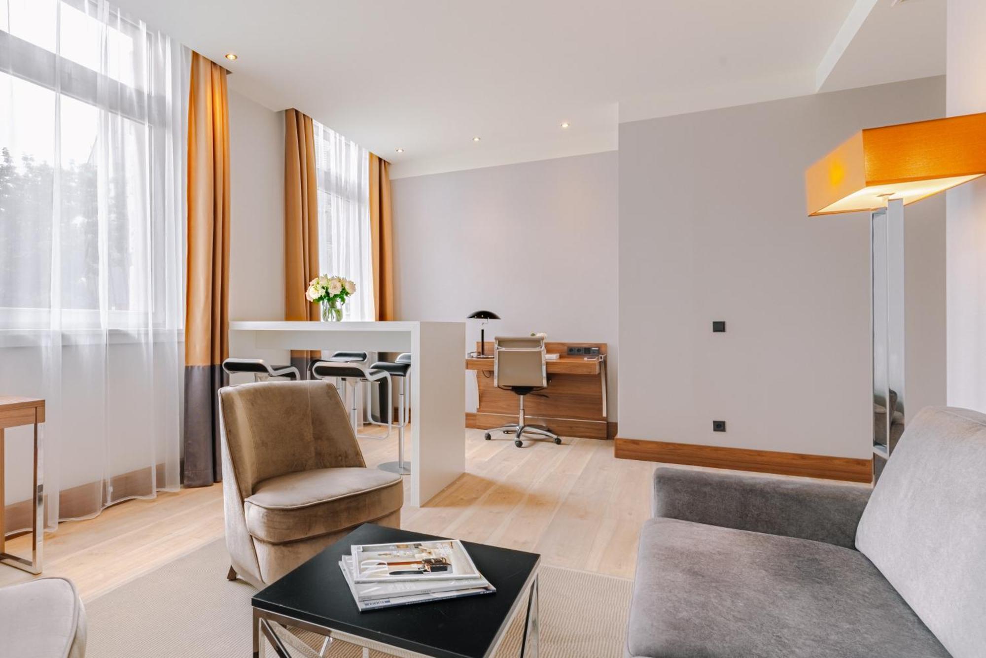 King Junior Suite